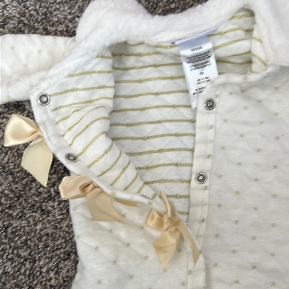 Nicole Miller Cream Quilted Footie with Gold Bows - Picture 4 of 5
